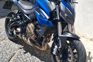 Moto SRK 700