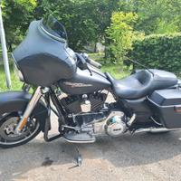 Harley-Davidson Touring Street Glide - 2011