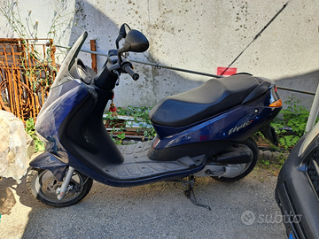 Scooter Elyseo 100 peugeot