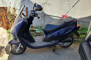 Scooter Elyseo 100 peugeot