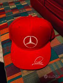 Cappello con visiera Mercedes AMG 