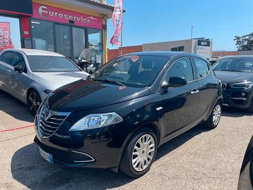 Lancia Ypsilon 1.2 69 CV 5 porte