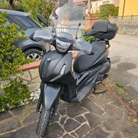 piaggio beverly 300 deep black