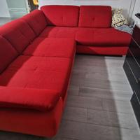 Divano in tessuto rosso
