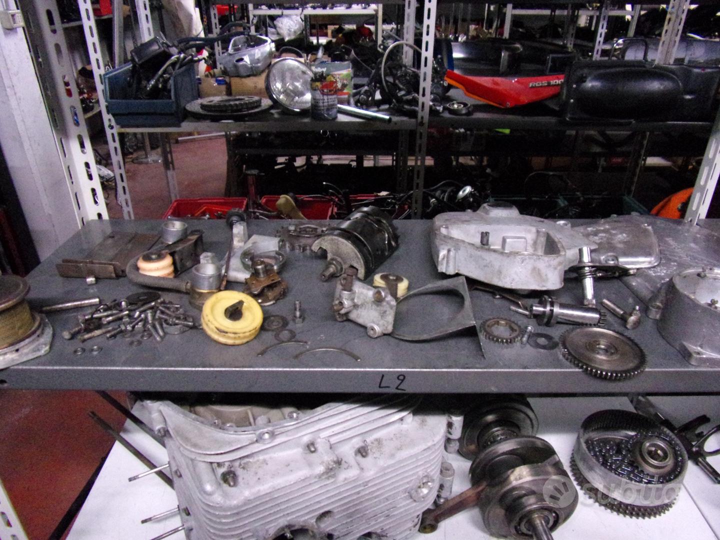 Subito CelaniRaponi Ricambi motore laverda 750 sf Accessori Moto