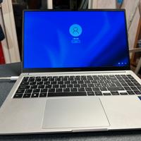 Samsung i7 1165G7 16gb ram 512 ssd 15.6"