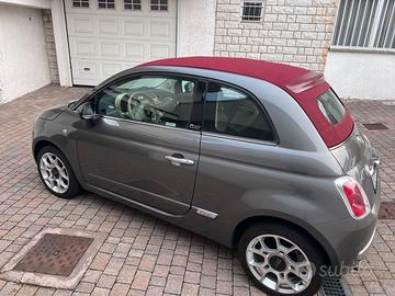 auto Fiat 500 cabrio