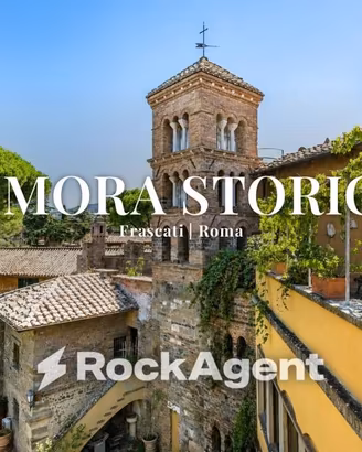 Villa di 900 m² con più di 5 locali e box auto a F