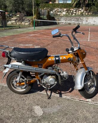 Honda Dax 50 (ST50)