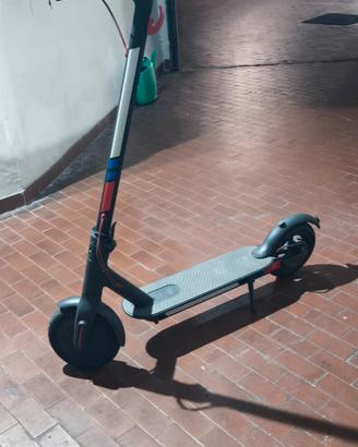 Monopattino Xiaomi M365 + Pneumatici