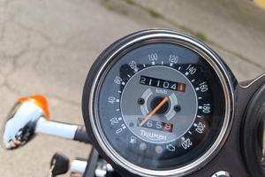 Triumph Bonneville T100