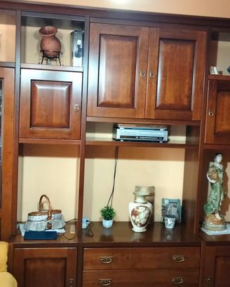 Parete Attrezzata in Arte Povera 