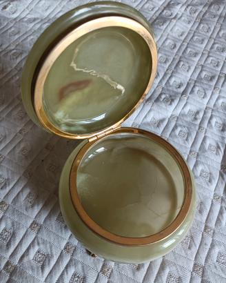 Splendida scatola portagioie in onice ed ottone