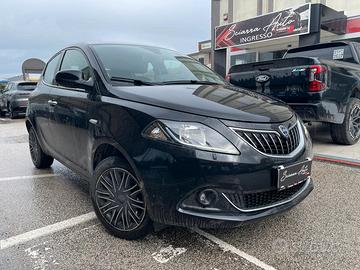 Lancia Ypsilon 1.0 FireFly 5 porte S&S Hybrid Gold