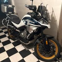 Cfmoto 800mt