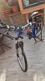 BICICLETTA  MTB 26