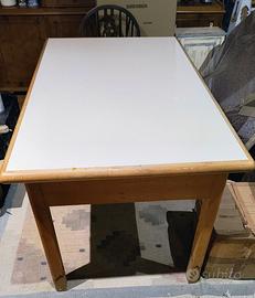 Tavolo abete rustico, massiccio e piano in formica