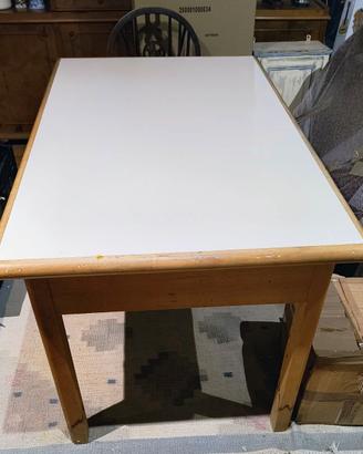 Tavolo abete rustico, massiccio e piano in formica