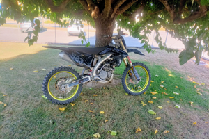 Suzuki rmz 250