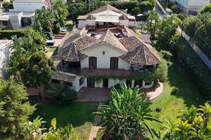 Villa Sicily Pool, Beach & Spa