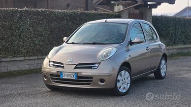Nissan Micra 1.2i cambio automatico 