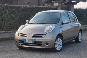 Nissan Micra 1.2i cambio automatico 
