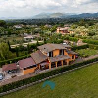 Zagarolo:villa indipendente con terreno