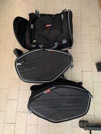 Borse moto givi