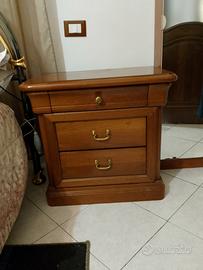 Coppia di comidini