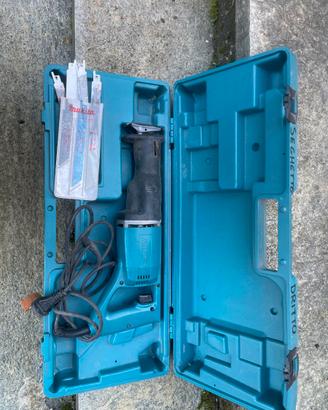 MAKITA SEGHETTO DIRITTO JR3000V