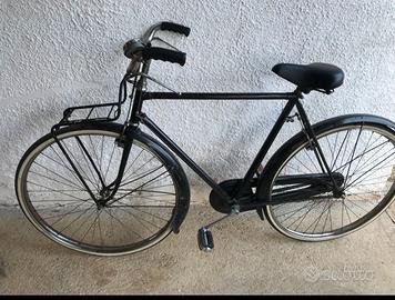 Bici con freni a bacchetta marca Carraro