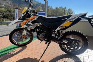 ENDURO UM DSR 125cc MOT. APRILIA LC