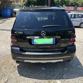 Mercedes w164