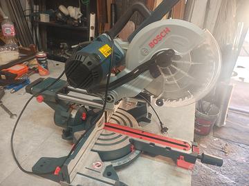 Troncatrice Bosch Professional GCM 254 D