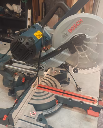 Troncatrice Bosch Professional GCM 254 D