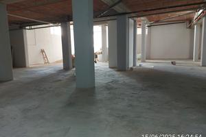 Locale piano seminterrato