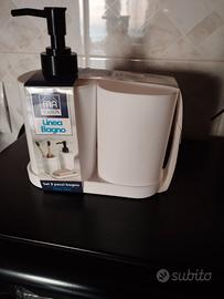 set bagno 3 pezzi  nuovo zona Ostia 