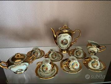 servizio tè e caffè BAVARIA in porcellana e oro.