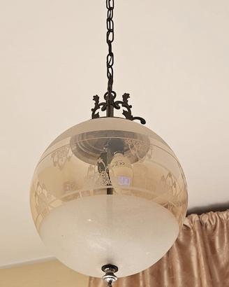 Lampadari vintage in ottone e vetro