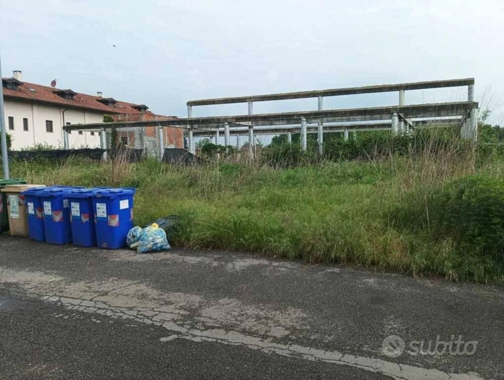 Immobile in asta di 4403 m² a Vinovo - Altro