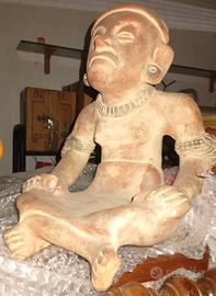 antica statua messicana ,copia arte precolombiana 