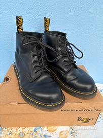 Dr. Martens 101 YS nere Taglia 41 con scatola