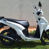 Honda Vision 110 - 2022