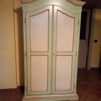 Mobile credenza stile veneziano.