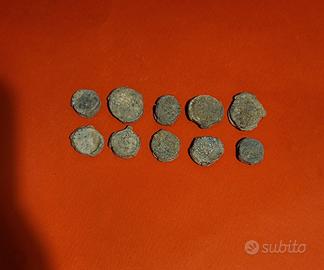 lotto di 10 sigilli in piombo di vario tipo 