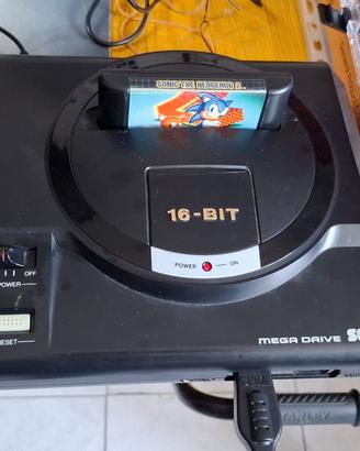 SEGA MEGA DRIVE + 20 GIOCHI