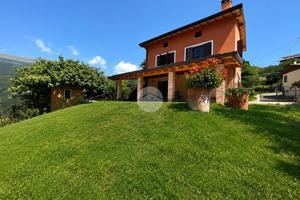 VILLA SINGOLA A CAPRINO VERONESE