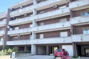 Centralissimo e luminoso bicamere con garage