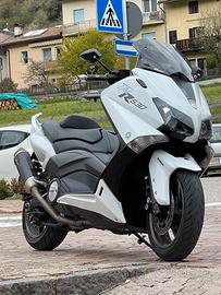 TMAX 530
