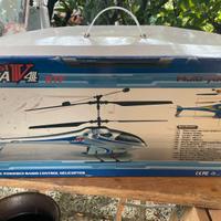 Elicottero telecomandato a distanza